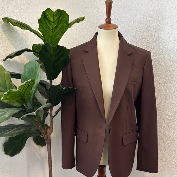 Aritzia Babaton Brown Blazer - Picture 2 of 14